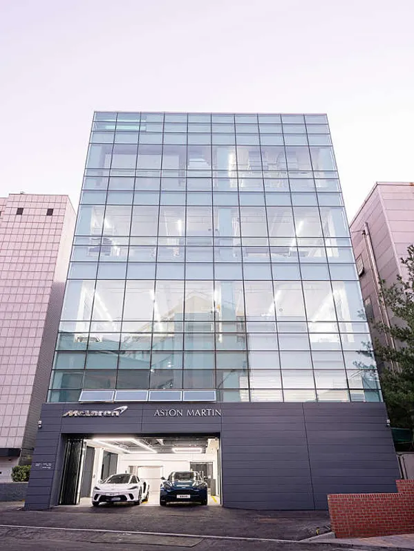 맥라렌 애스턴마틴 테슬라 공인바디샵 한남