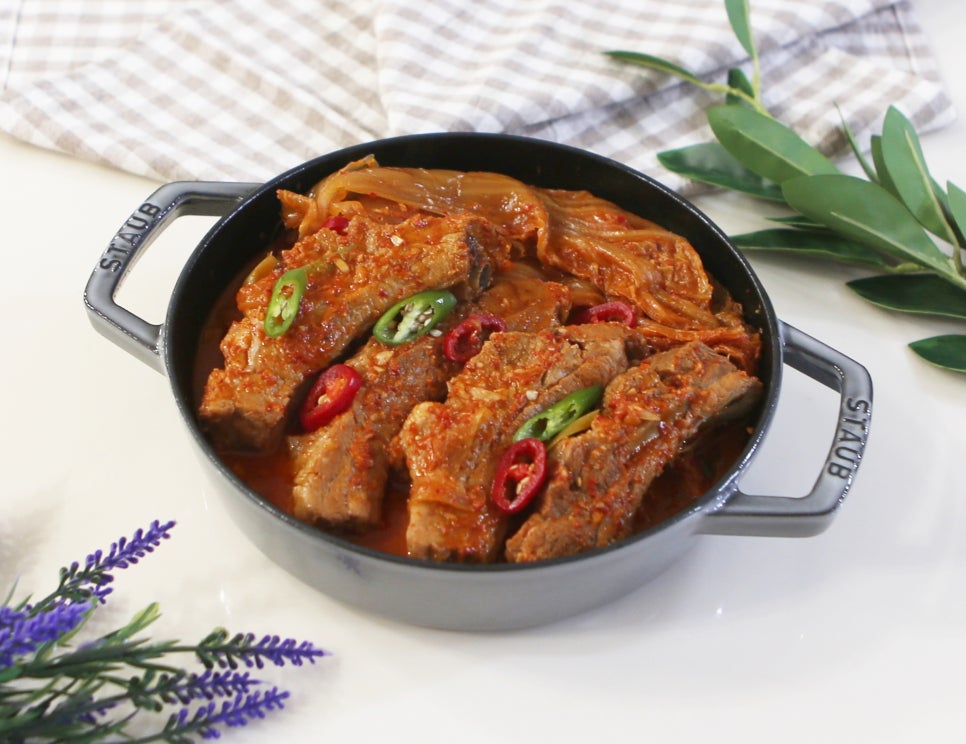 등갈비 김치찜