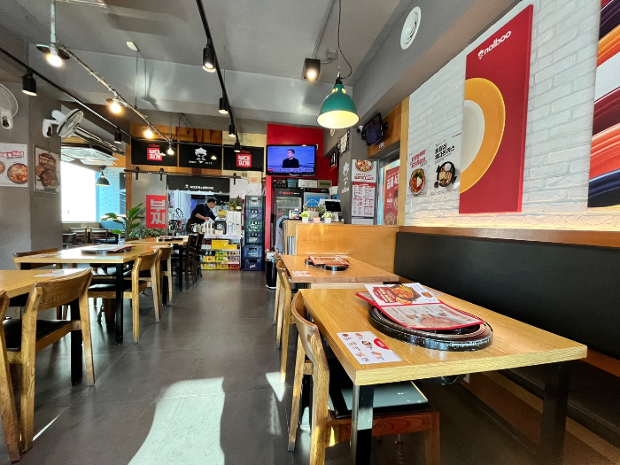 놀부부대찌개 내부 모습 2