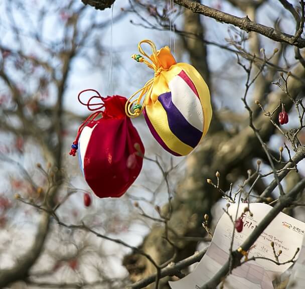 추석 명절 최악의 잔소리 TOP 10 및 대응법과 추천 명절 인사말