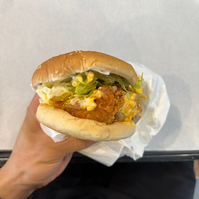 맘스터치 딥치즈버거 사진