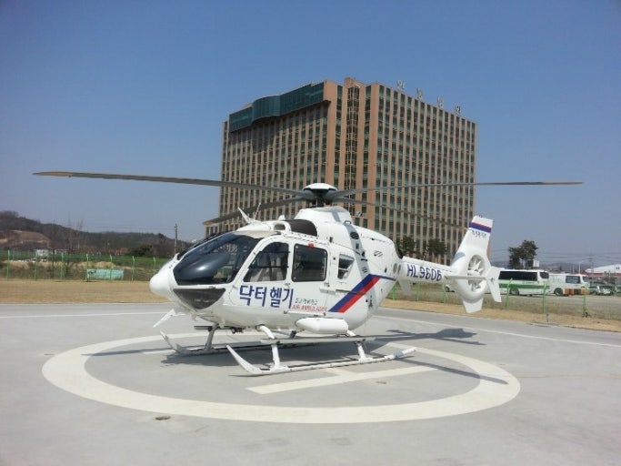 중증환자 살리는 생명줄 '닥터헬기' - 운영 병원과 역할까지 총정리 관련 사진