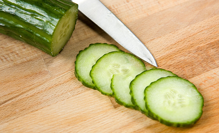 오이
냉장고에 보관하면 안 되는 과일 채소