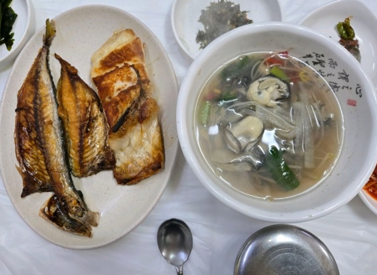 통영-굴국-멍게비빔밥-한이회초장집-중앙시장