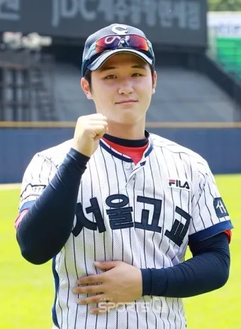 LG 신인 김영우 엘지 김영우 선수 전력 홈런 루키_13