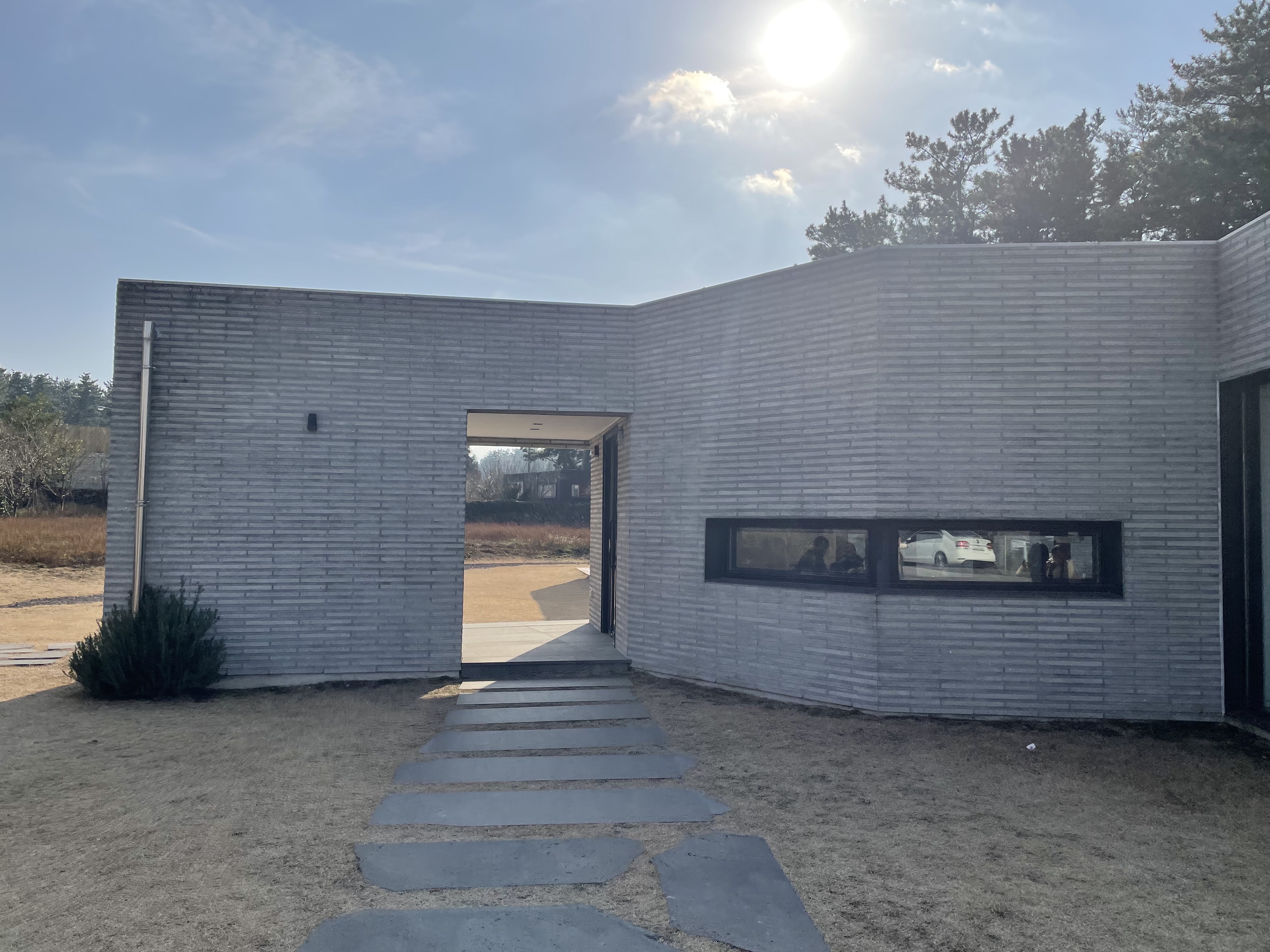 그러므로_part2_입구