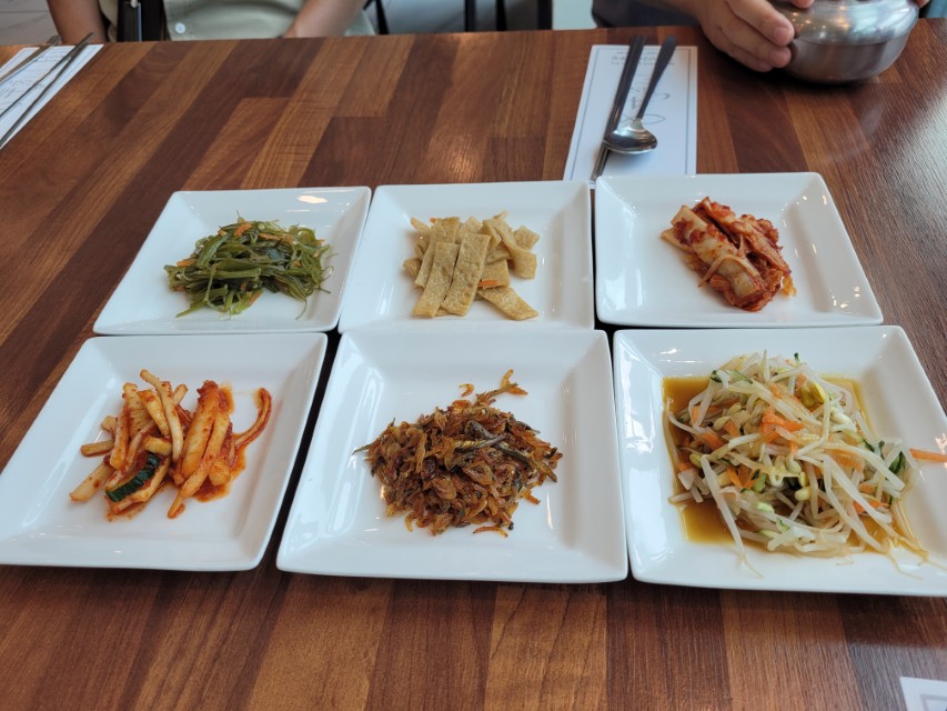 올생선구이 기본 반찬 구성