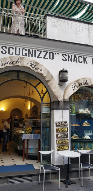 아말피 로렌초 시내