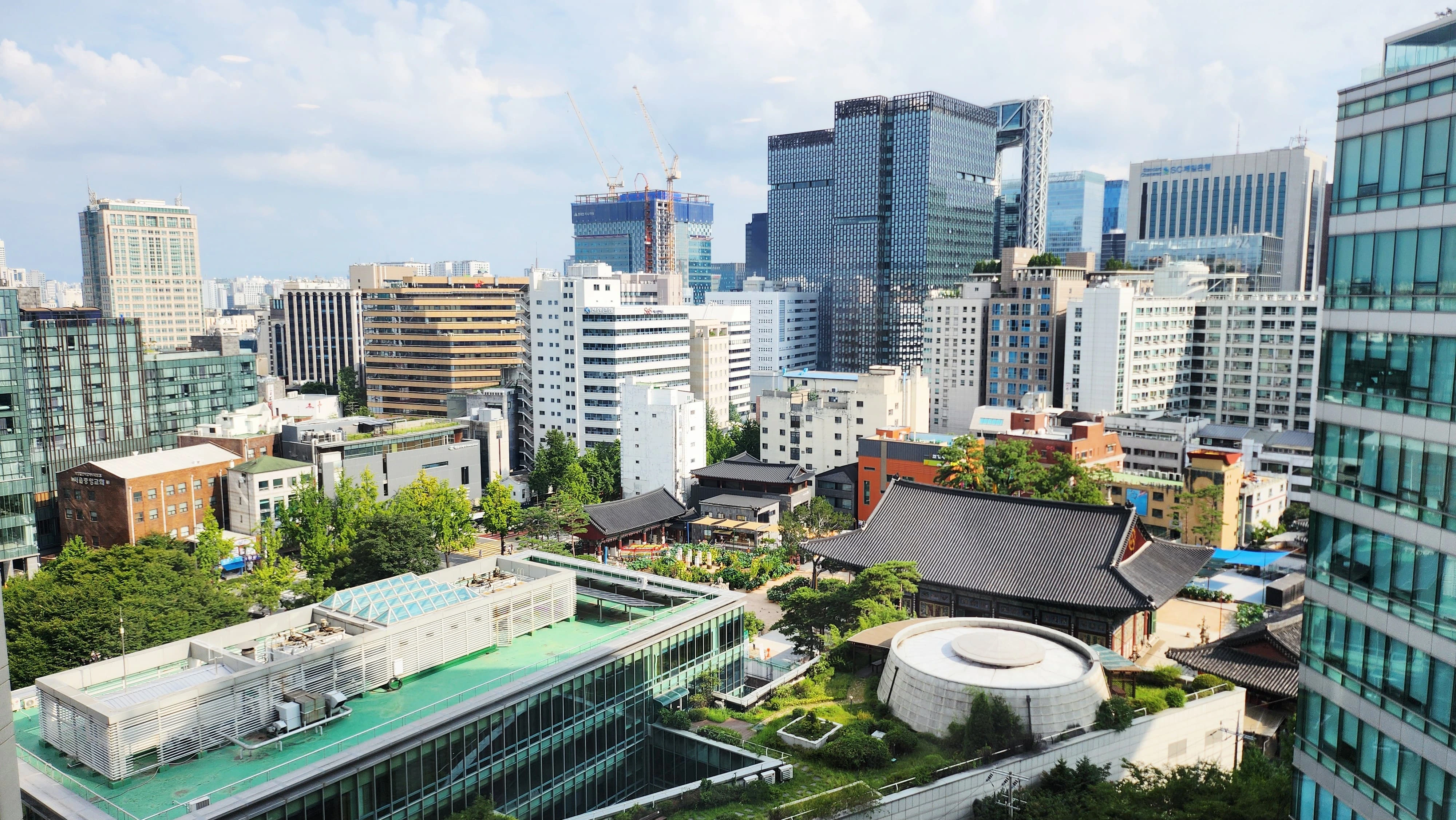 서머셋팰리스서울 조계사 뷰 객실