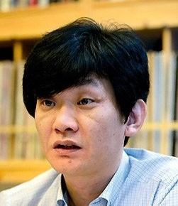 신우석 성추행 가해자 지목