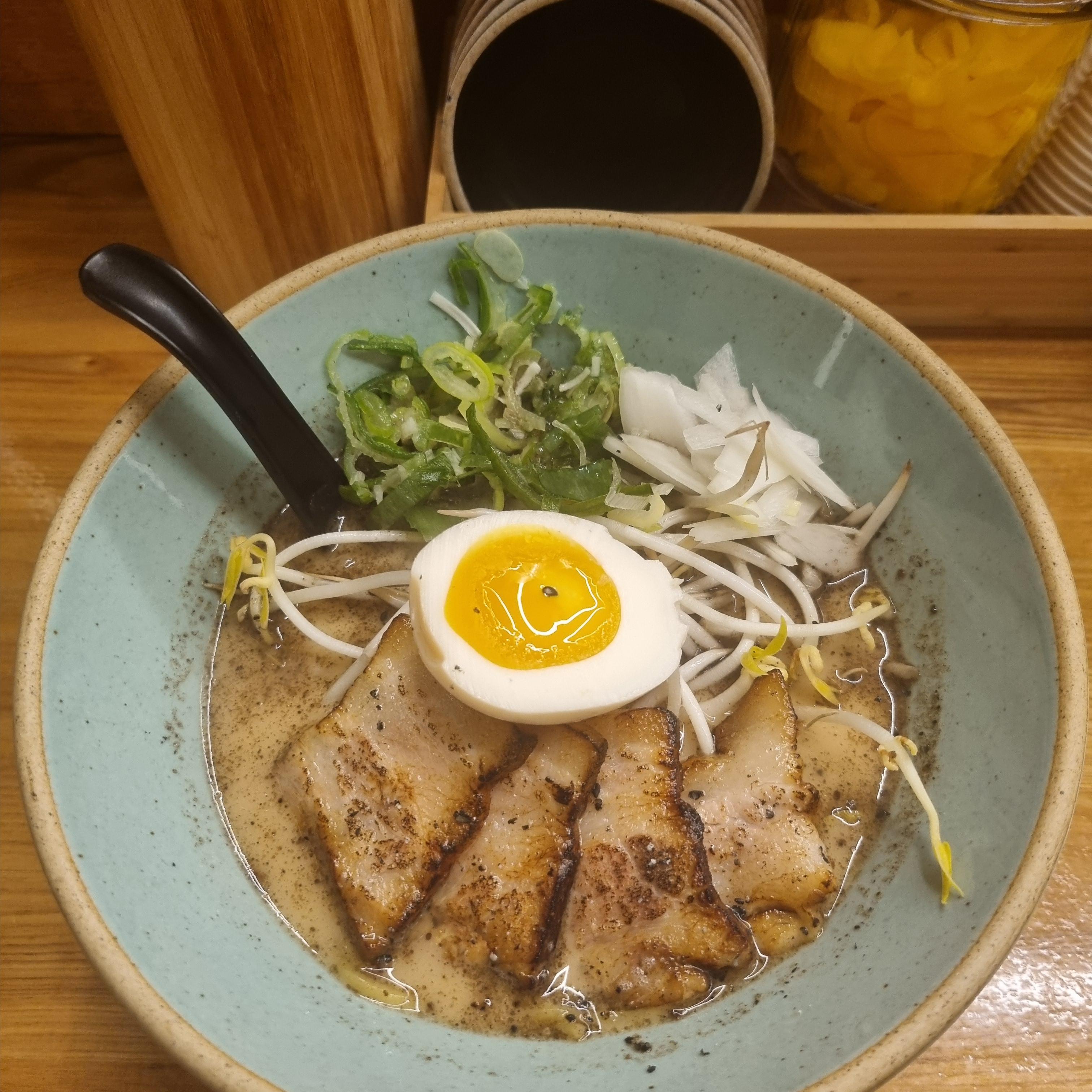 록멘 돈코츠라멘