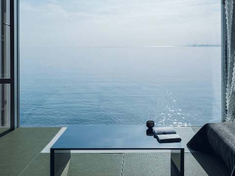 체크인 시간을 풍요롭게 해주는 로비