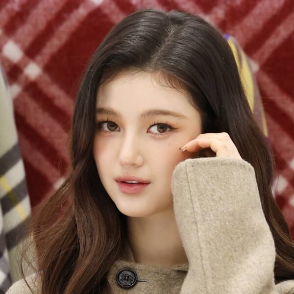 뉴진스 멤버 다니엘 포트레이트