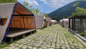 투명 돔 캠핑장