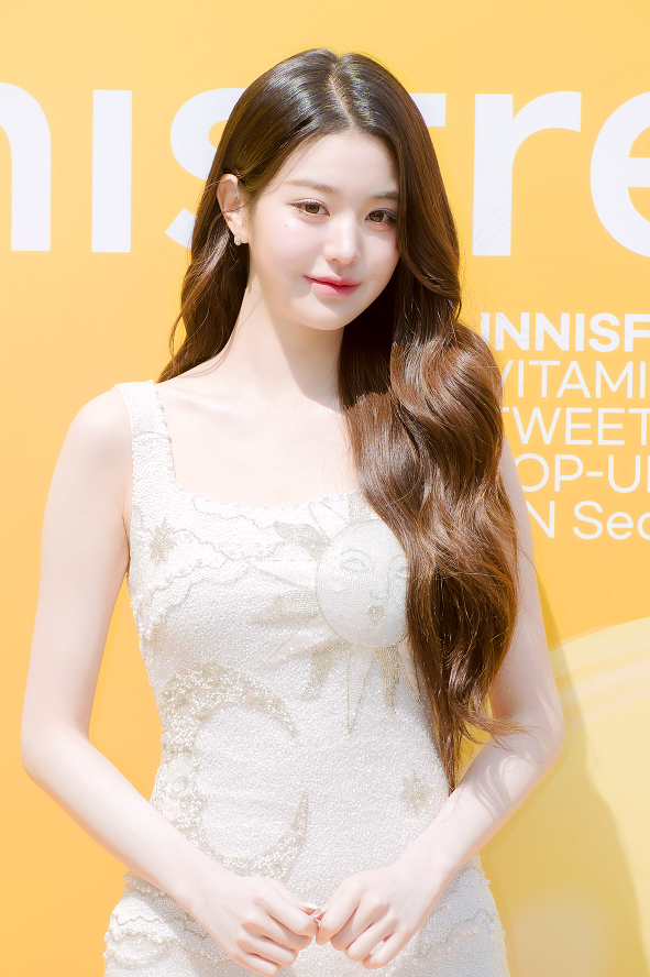 장원영 국적