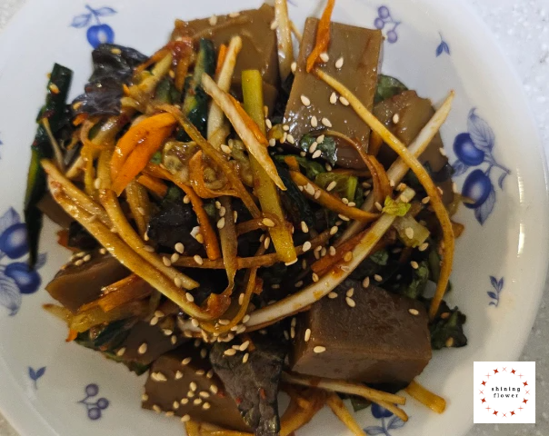 도토리묵무침-완성