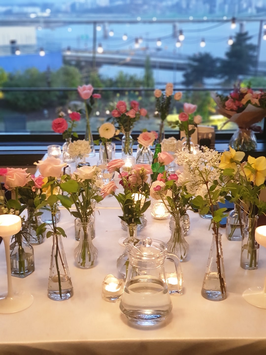 아이-오유-프로포즈-꽃