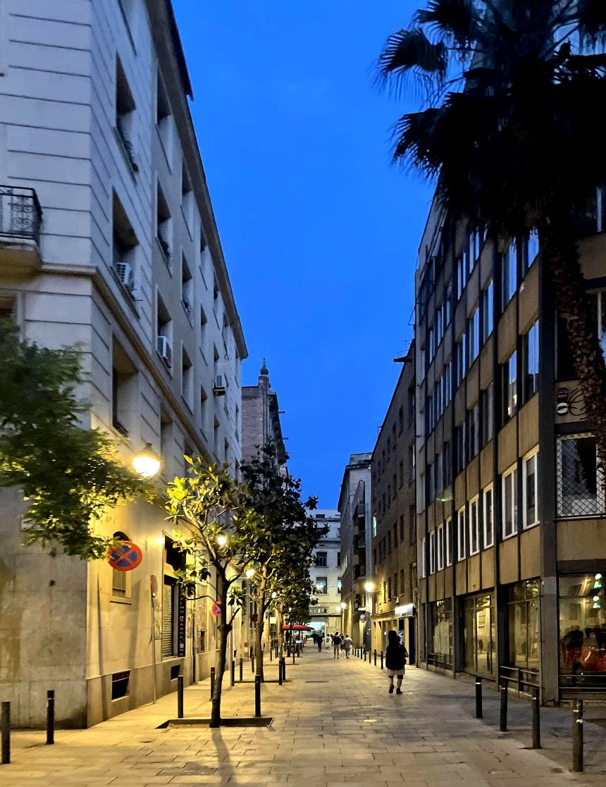 바르셀로네타 해변 골목길