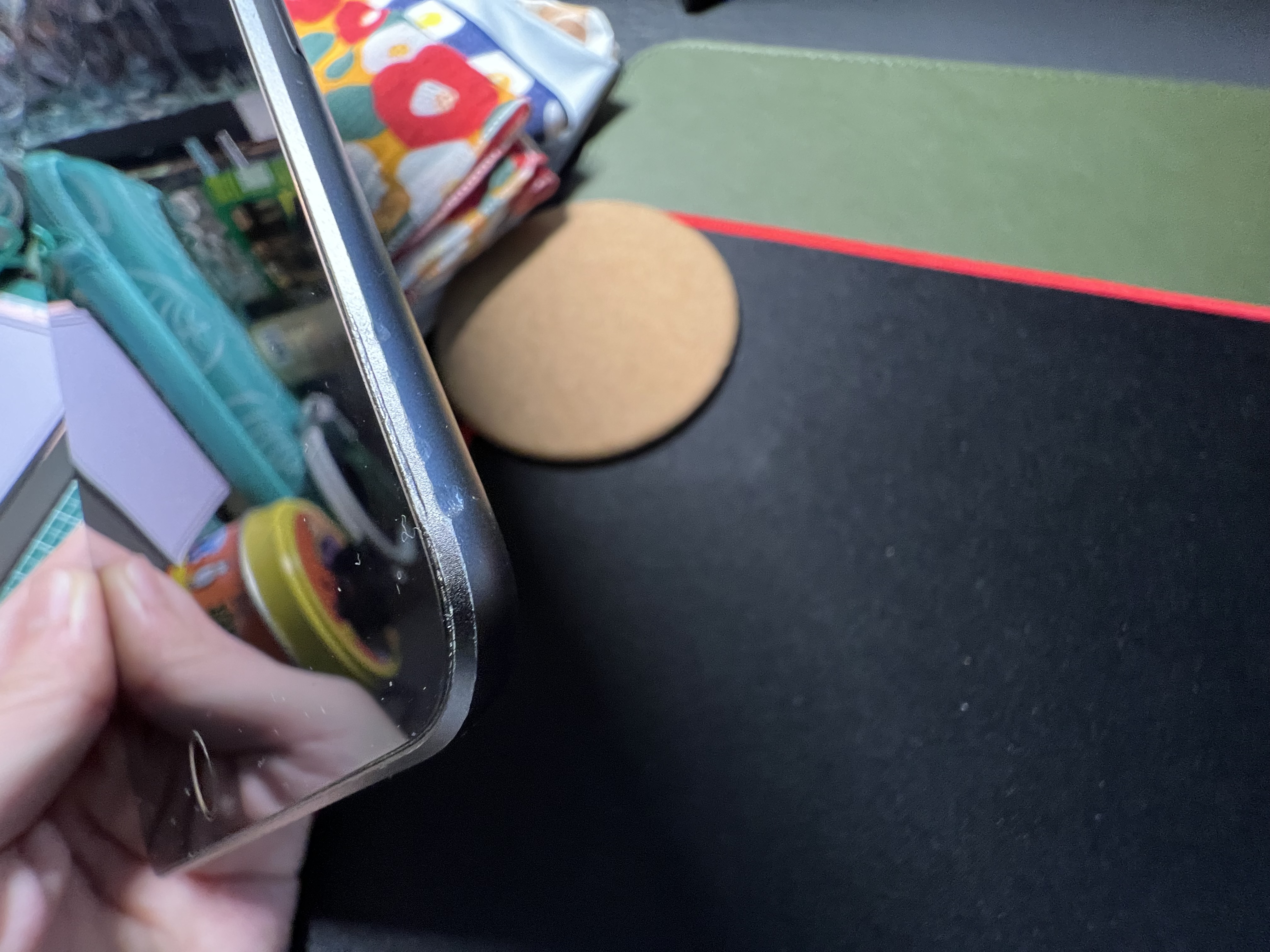 아이패드 파손 부위 사진