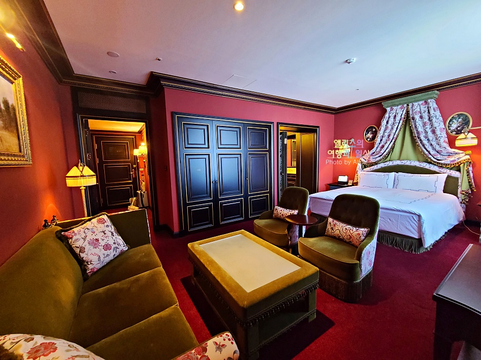 서울 호캉스 추천 레스케이프 호텔 프로모션 (~03.09) kkday 할인쿠폰 + 스타벅스 2만원 포함