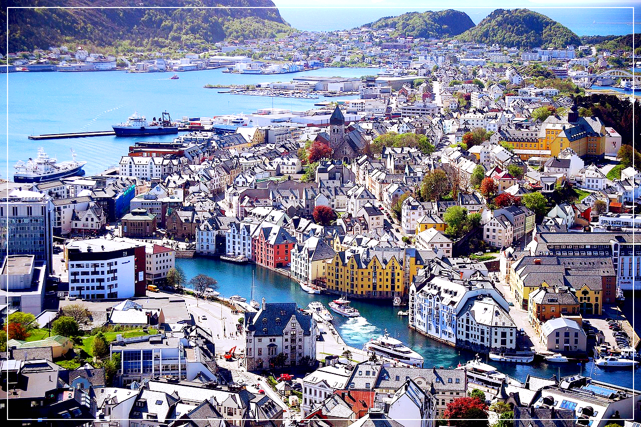 올레순의 아름다운 건물들