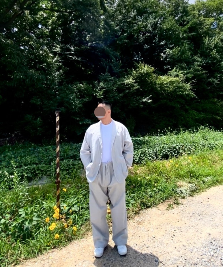 데일리룩('26. 6. 26.)지유 X 엔지니어드 가먼츠 코드레인 재킷 팬츠 셋업, 무신사 무신사스탠다드 쿨탠다드 티셔츠, 아식스 오니즈카타이거 멕시코 66 화이트골드