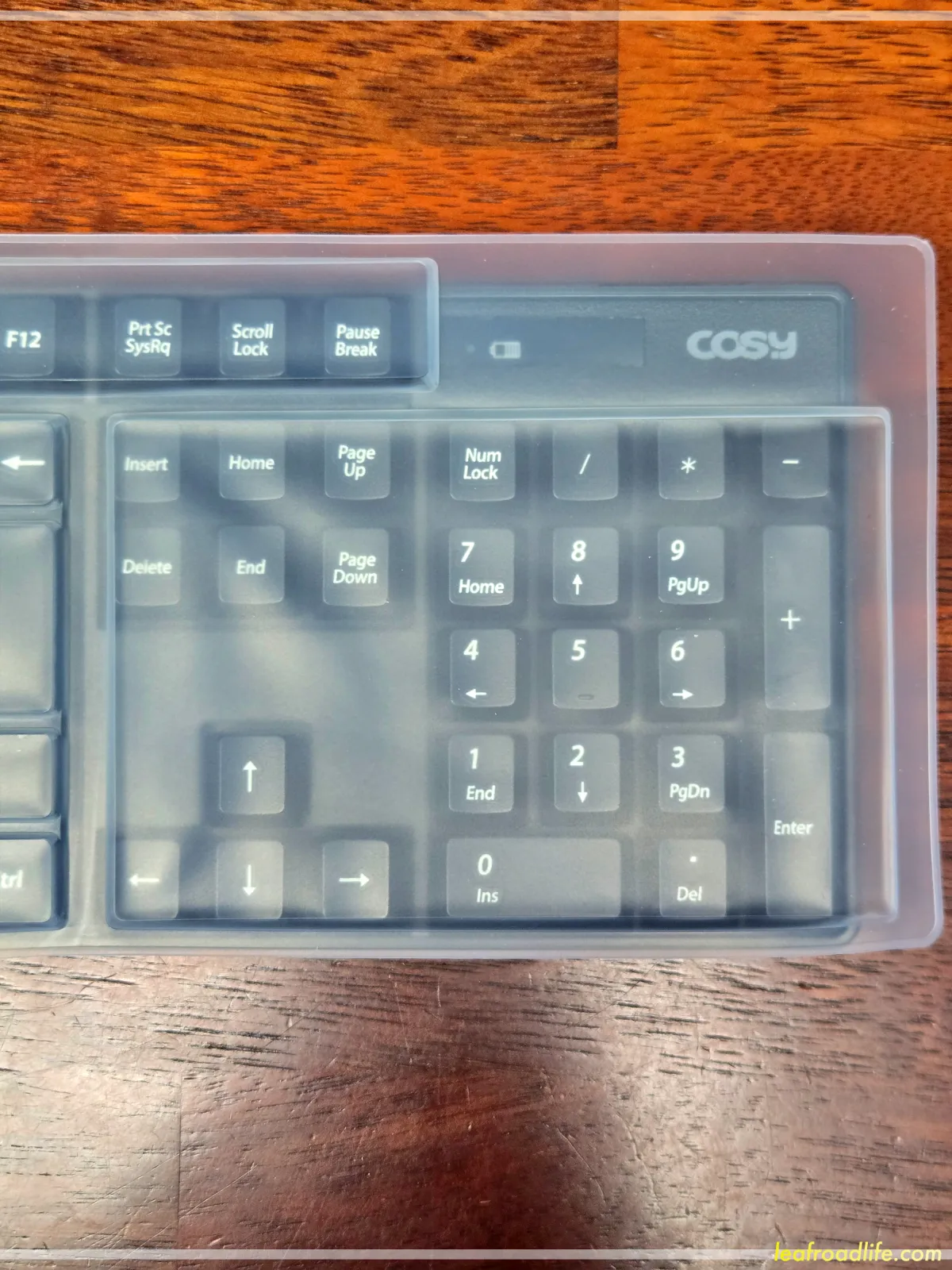 다이소-키보드커버-씌운-키보드-우측-남은-사진