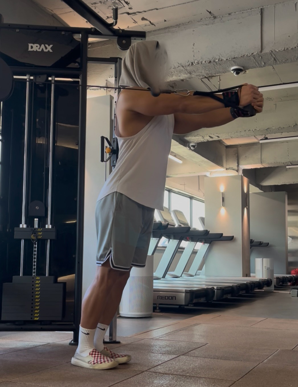 케이블 체스트 플라이 수축