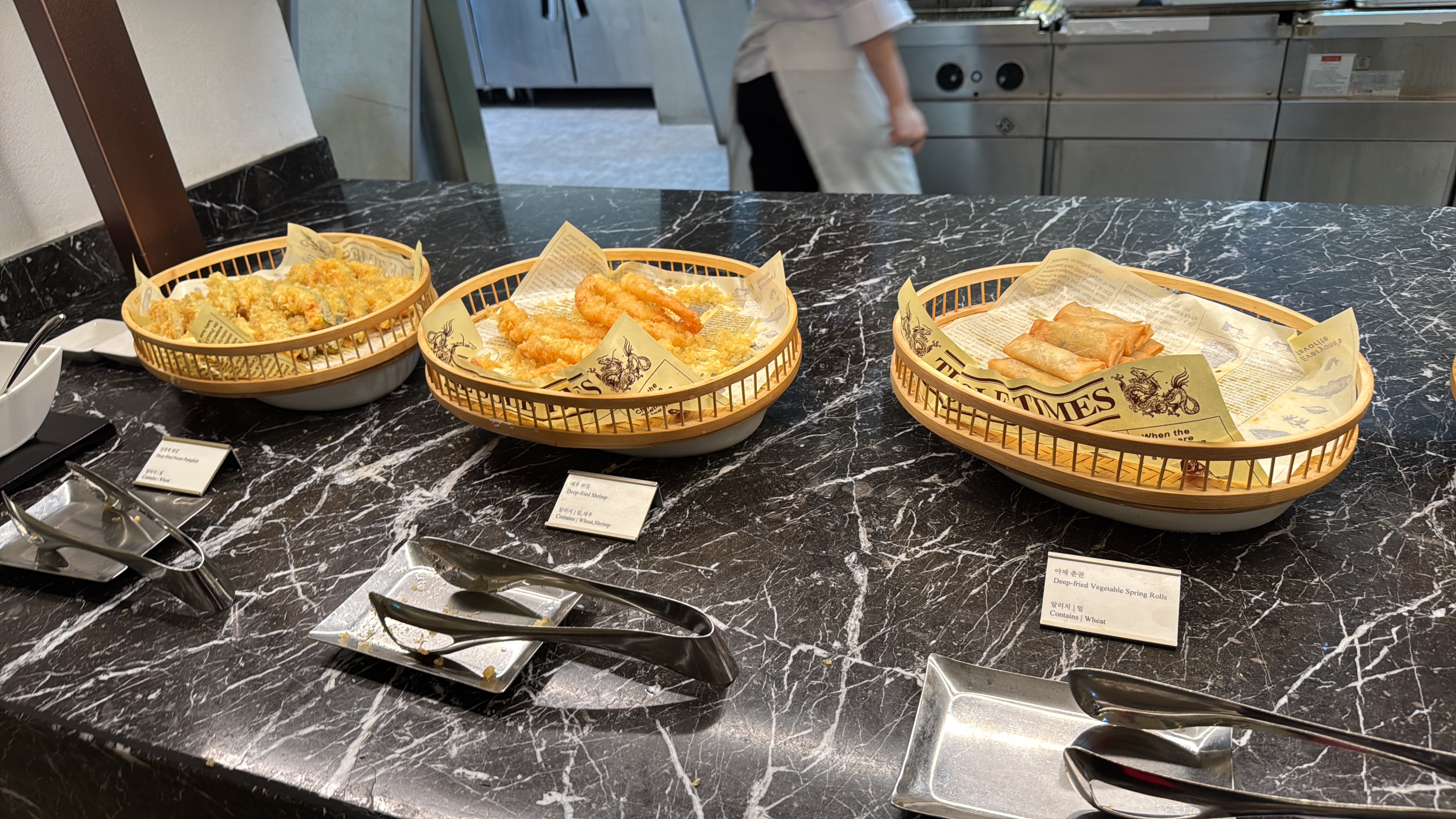 잠실롯데호텔 월드 라세느 뷔페-튀김