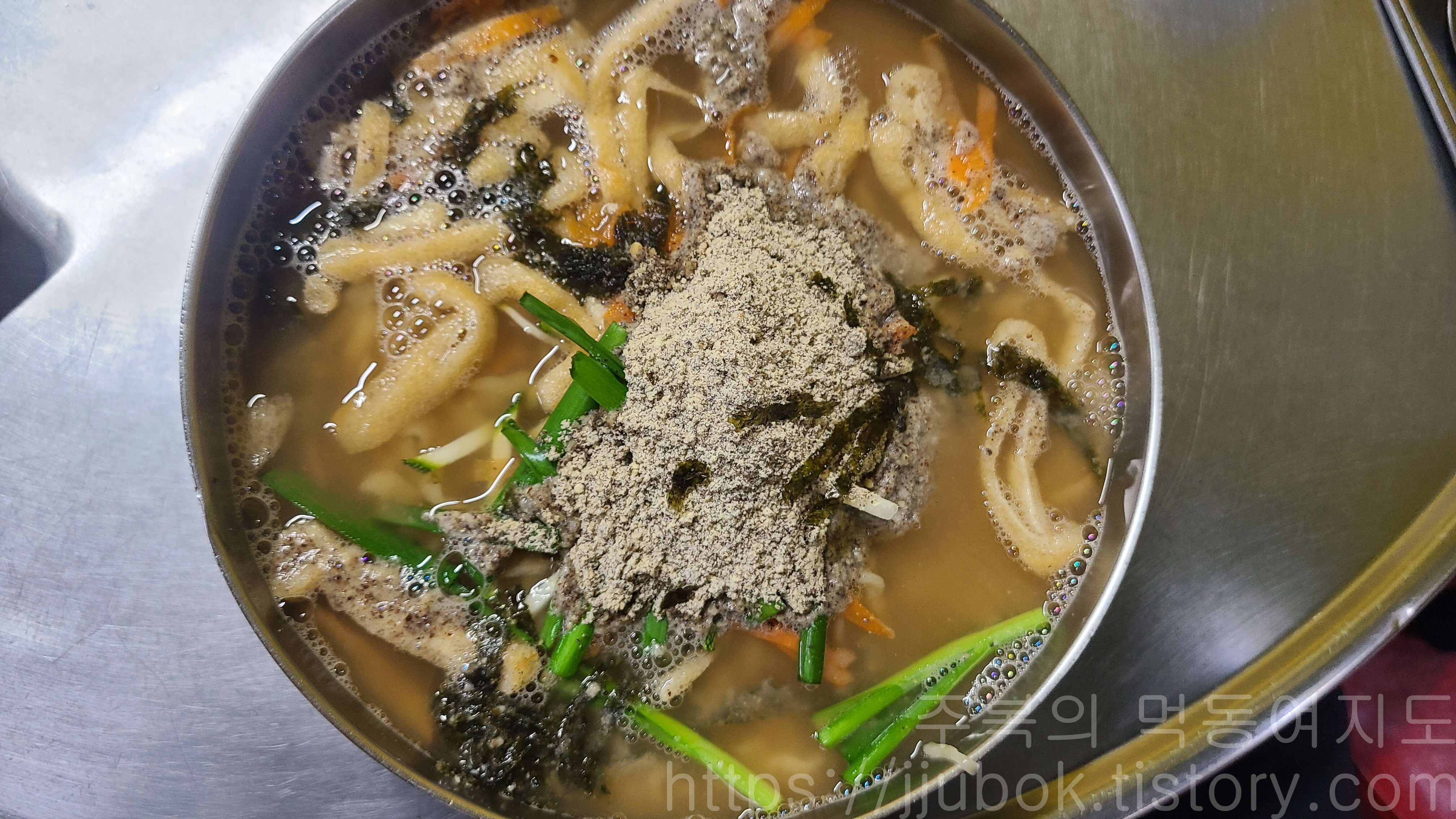 망원-맛양값-들깨칼국수