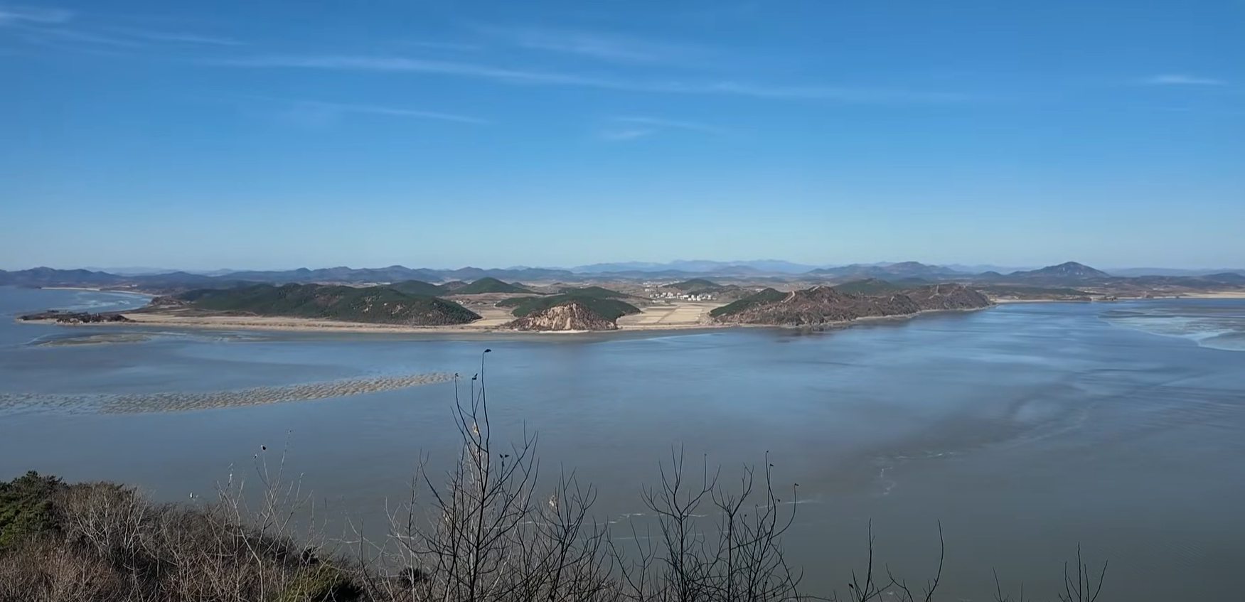 생태공원에서 내려다본 북한모습