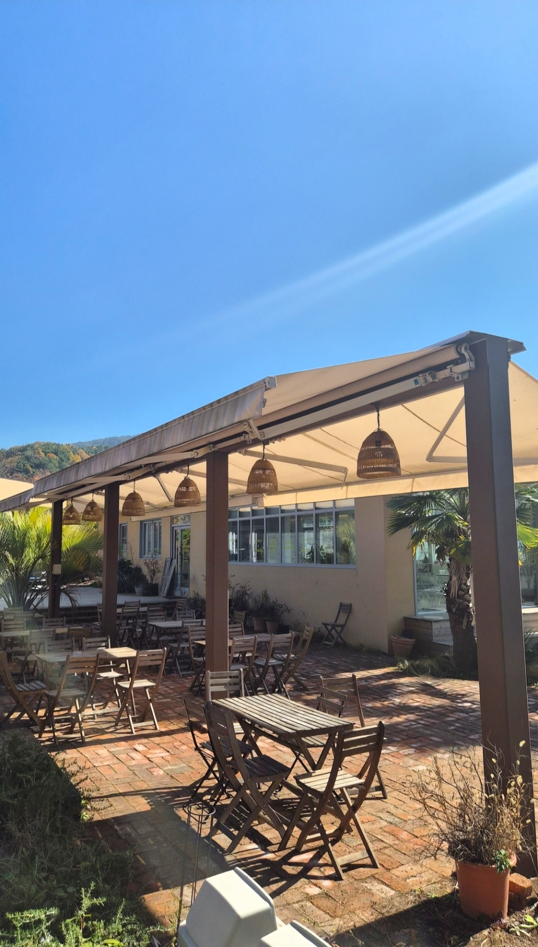 때깔로무역 야외테이블