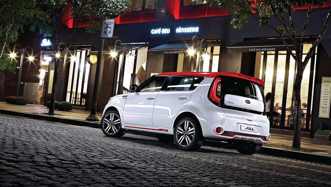 쏘울EV 리콜 측면 사진 화이트 컬러