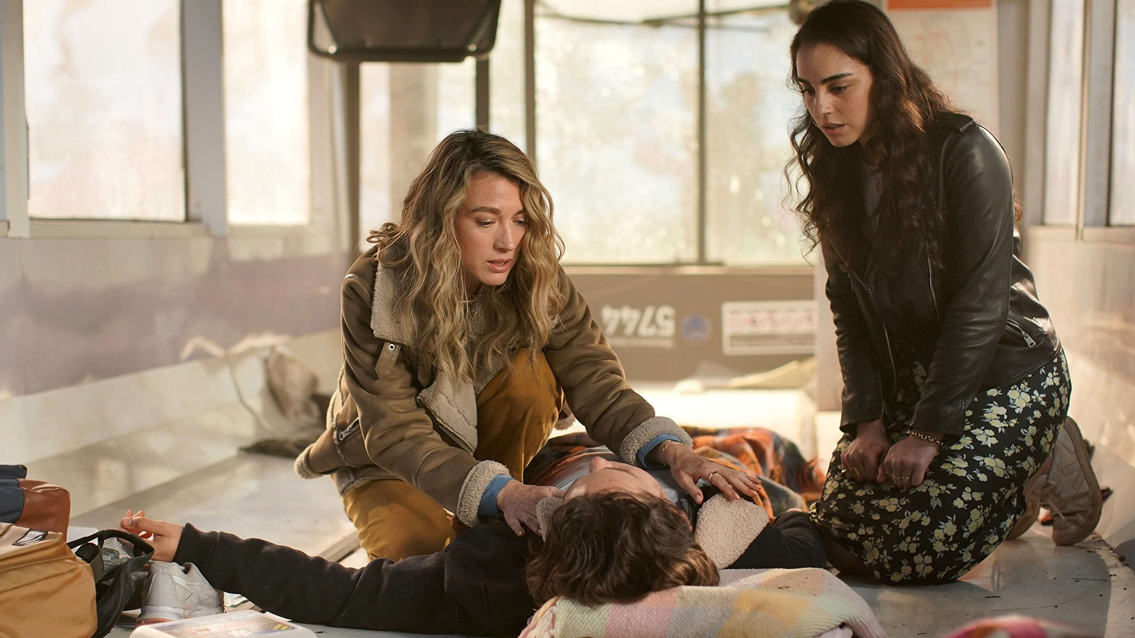 미드 라 브레아 시즌 1, 2 ,3 줄거리 등장인물 출연진 OTT