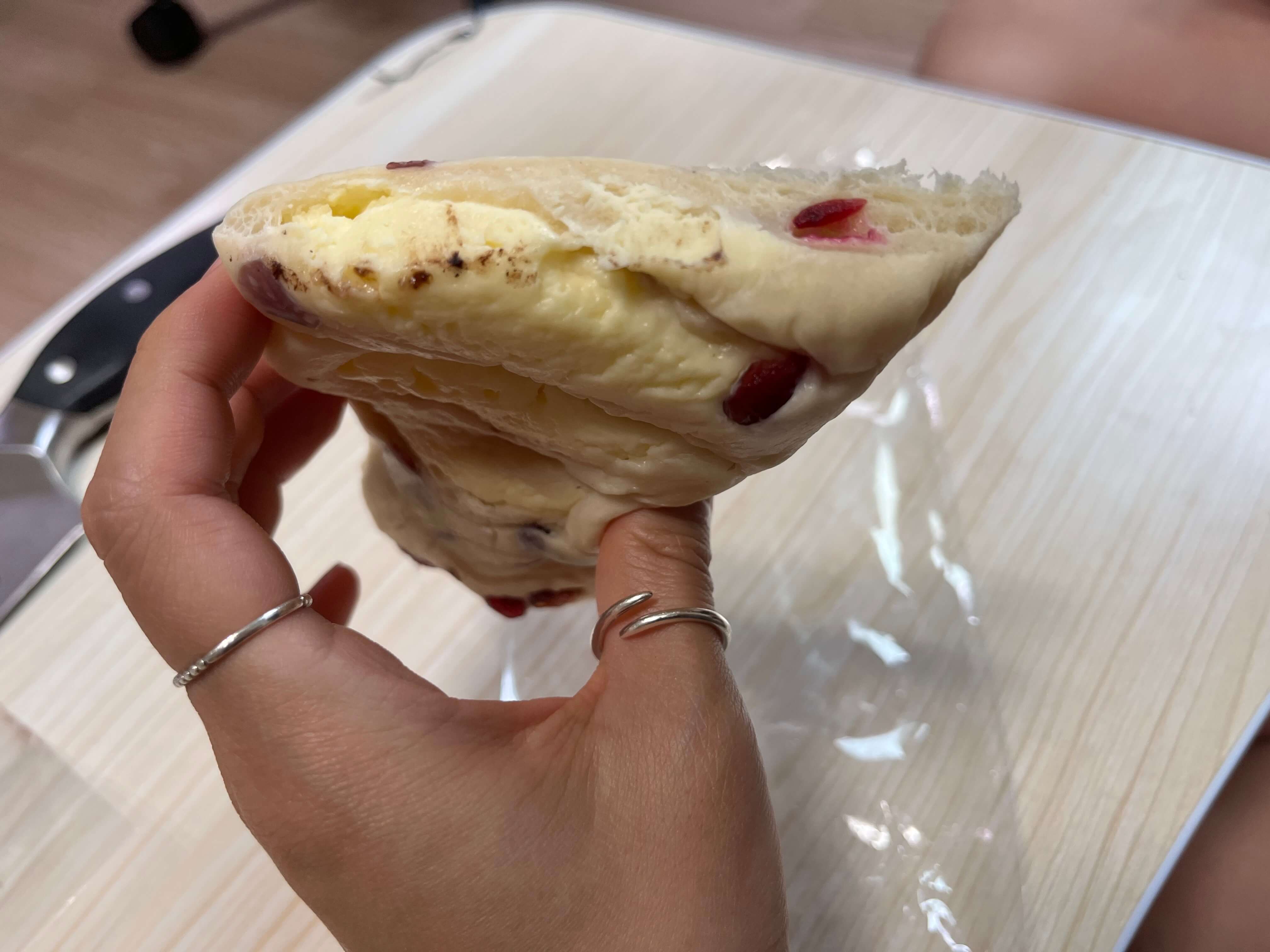 용산아이파크몰 도파민스테이션 에키노마에 디저트 베이커리 팝업 크렌베리 크림치즈빵