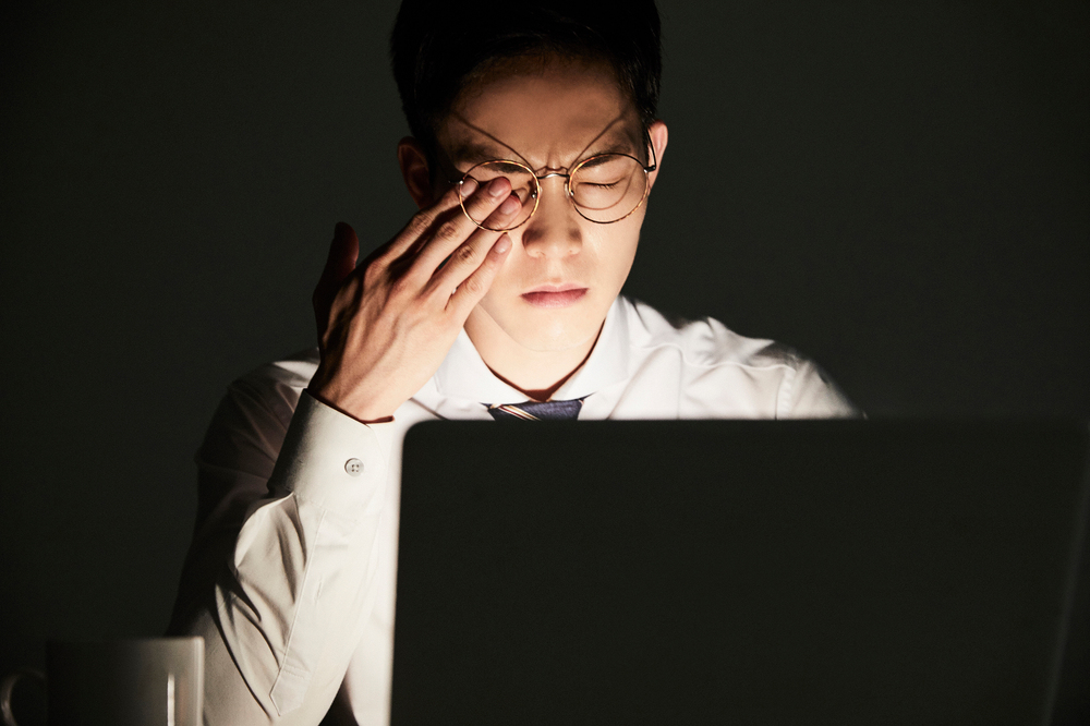 눈밑이-떨리는-증상