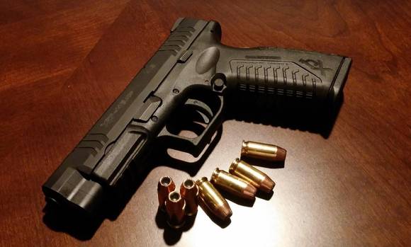 부산 SNT모티브 공장에서 총기 사고…총기 개발 직원 사망