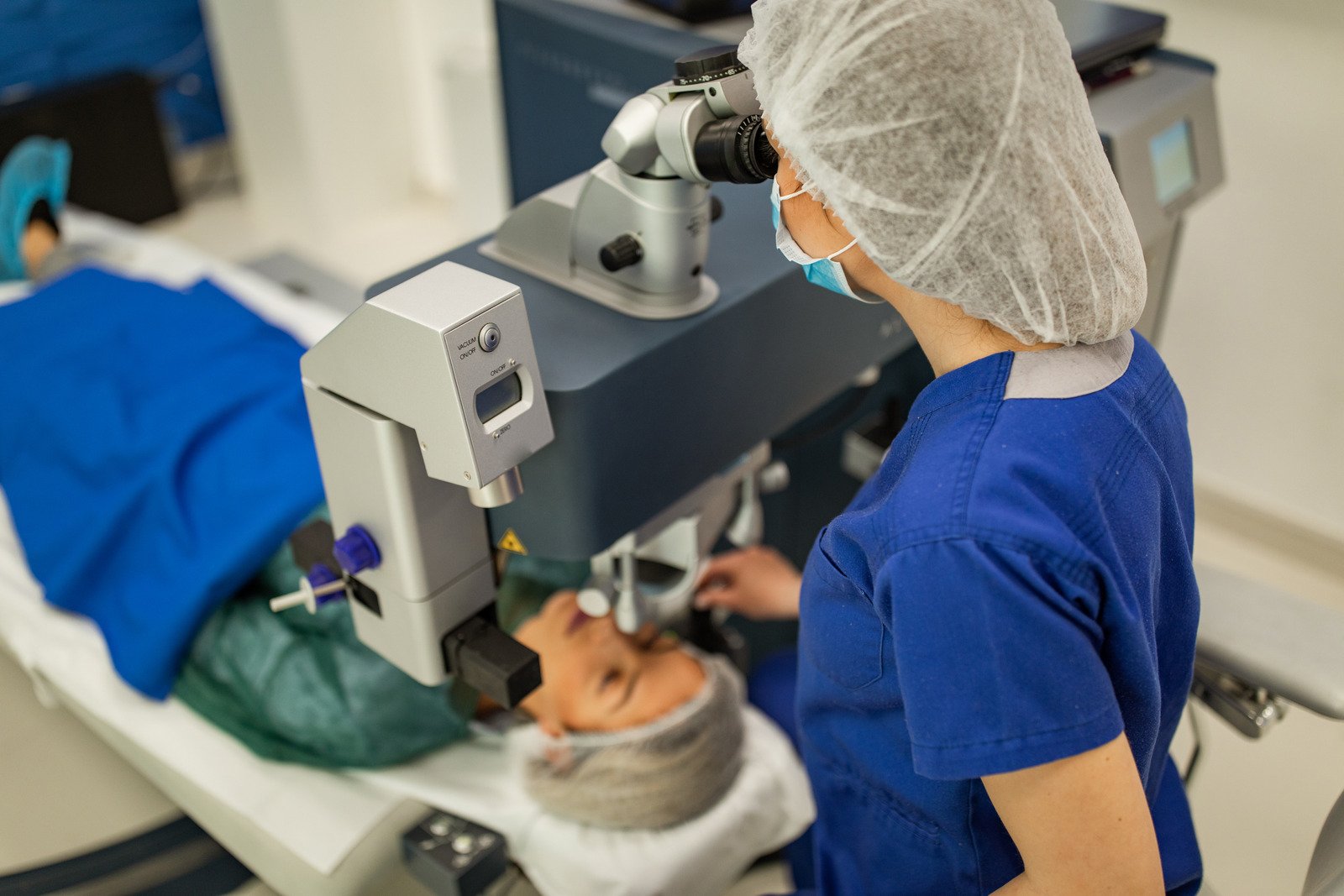 레이저 홍채절개술(Laser Iridotomy): 폐쇄각 녹내장 치료