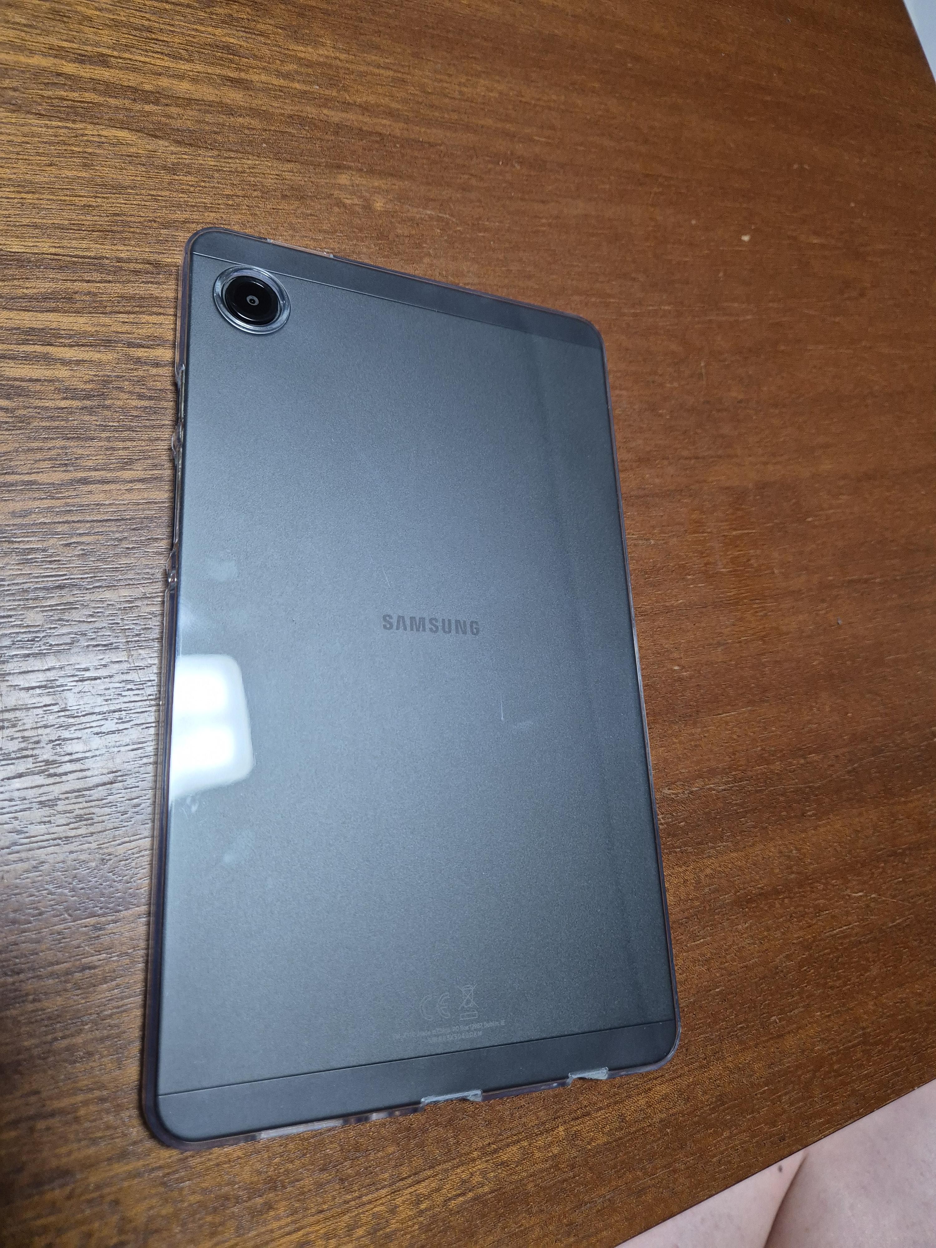 갤럭시탭A9 뒷면 사진