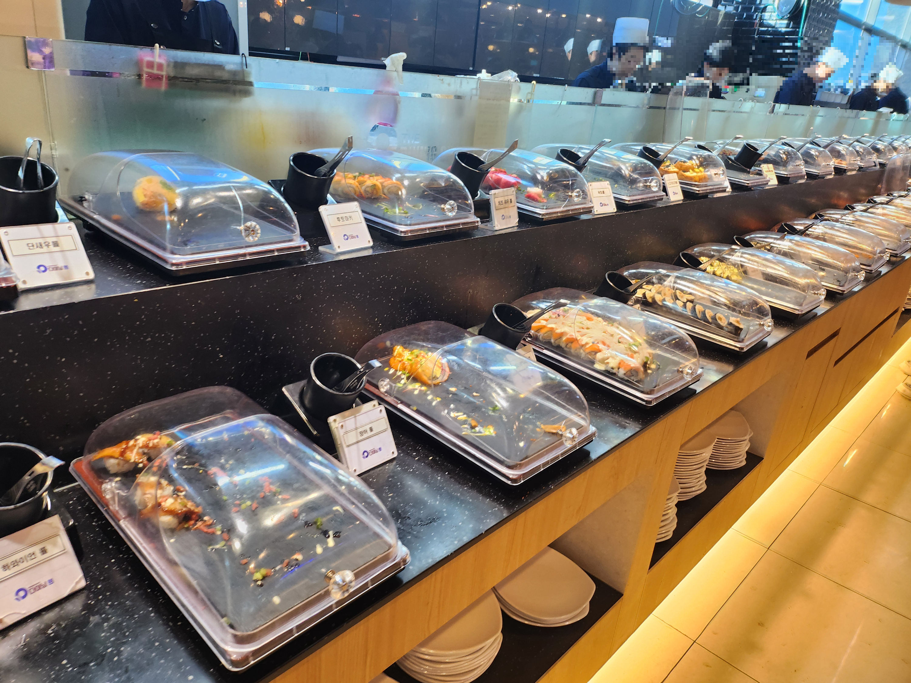 다이닝원-스시코너