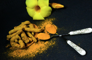 강황가루 하루 섭취량 및 먹는 방법