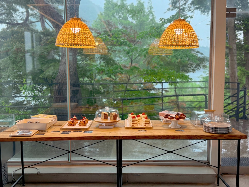 가평 베이커리 카페 아우라