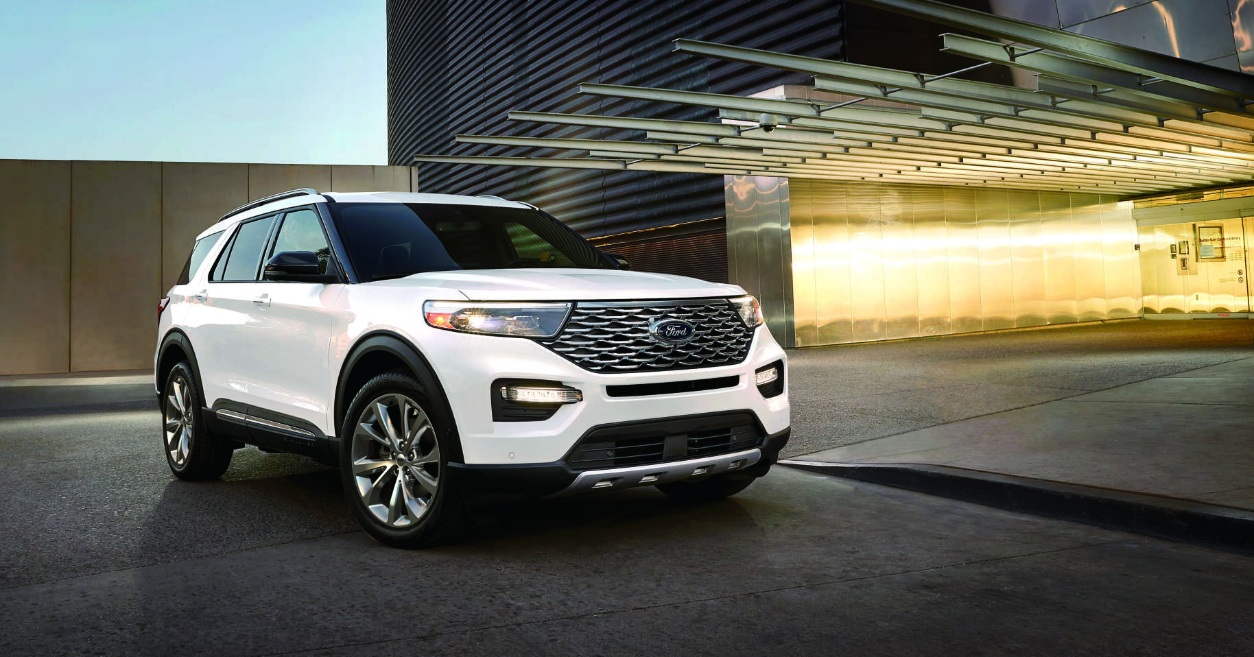 포드 익스플로러 하이브리드 중고차