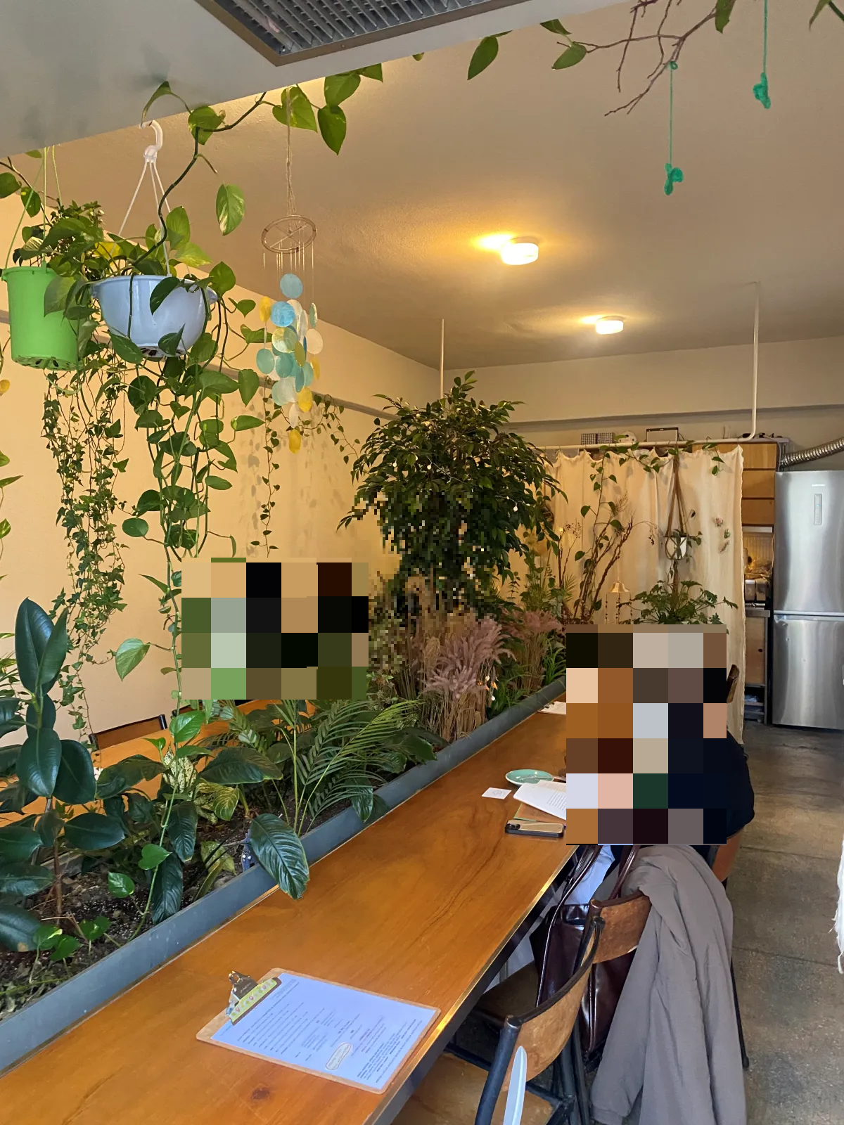 카페-내부의-전경