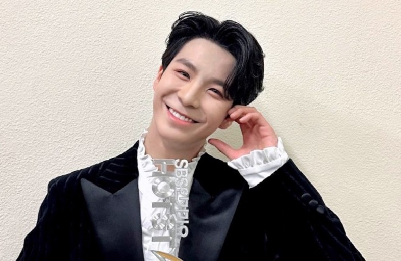 정동원 아빠 성형 갤러리 노래모음 팬카페