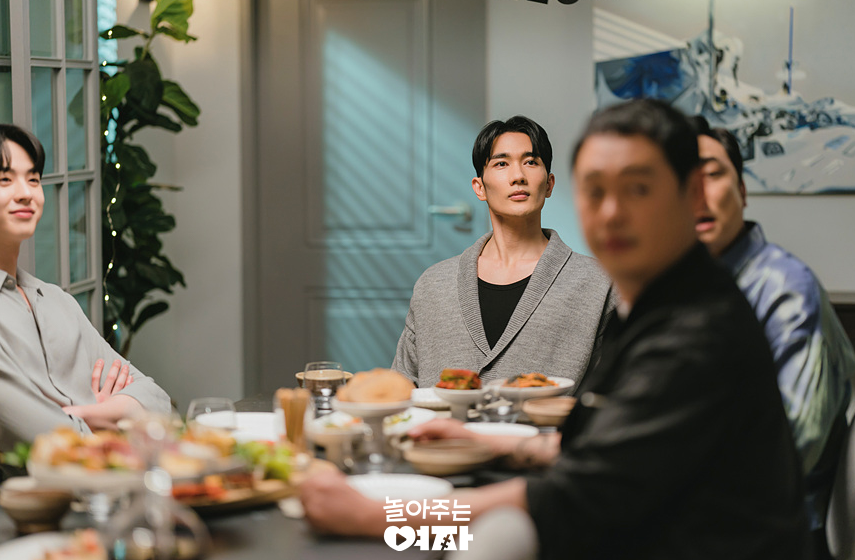 놀아주는 여자 몇부작 웹툰 OTT 재방송 시청률 편성표