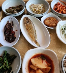 반찬들