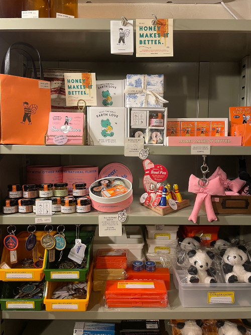 제주여행-관덕정-근처-시내-소품샵투어-독립서점｜이색적인-소품과-문구류-구경하기-좋은곳