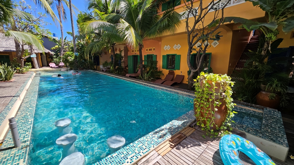 미뇽호텔 수영장