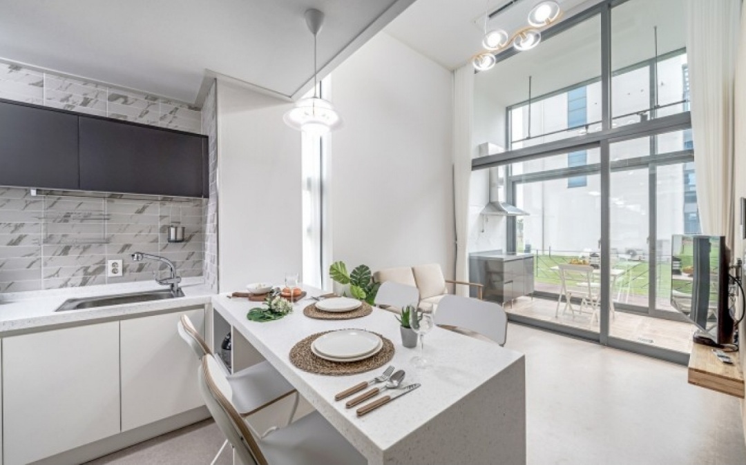 어스20 A동 102호 부엌